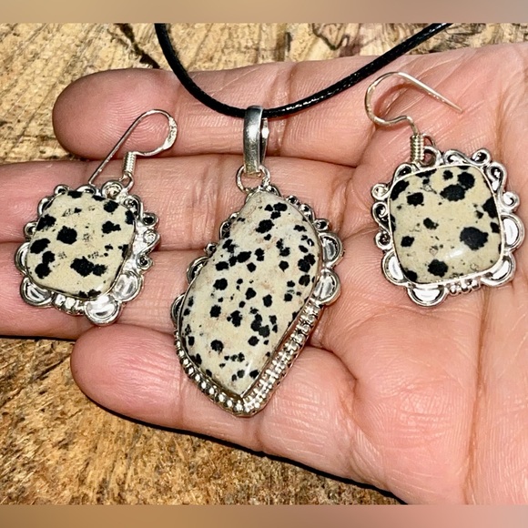 Dalmation Jasper Pendant & Earrings Set - Picture 2 of 8